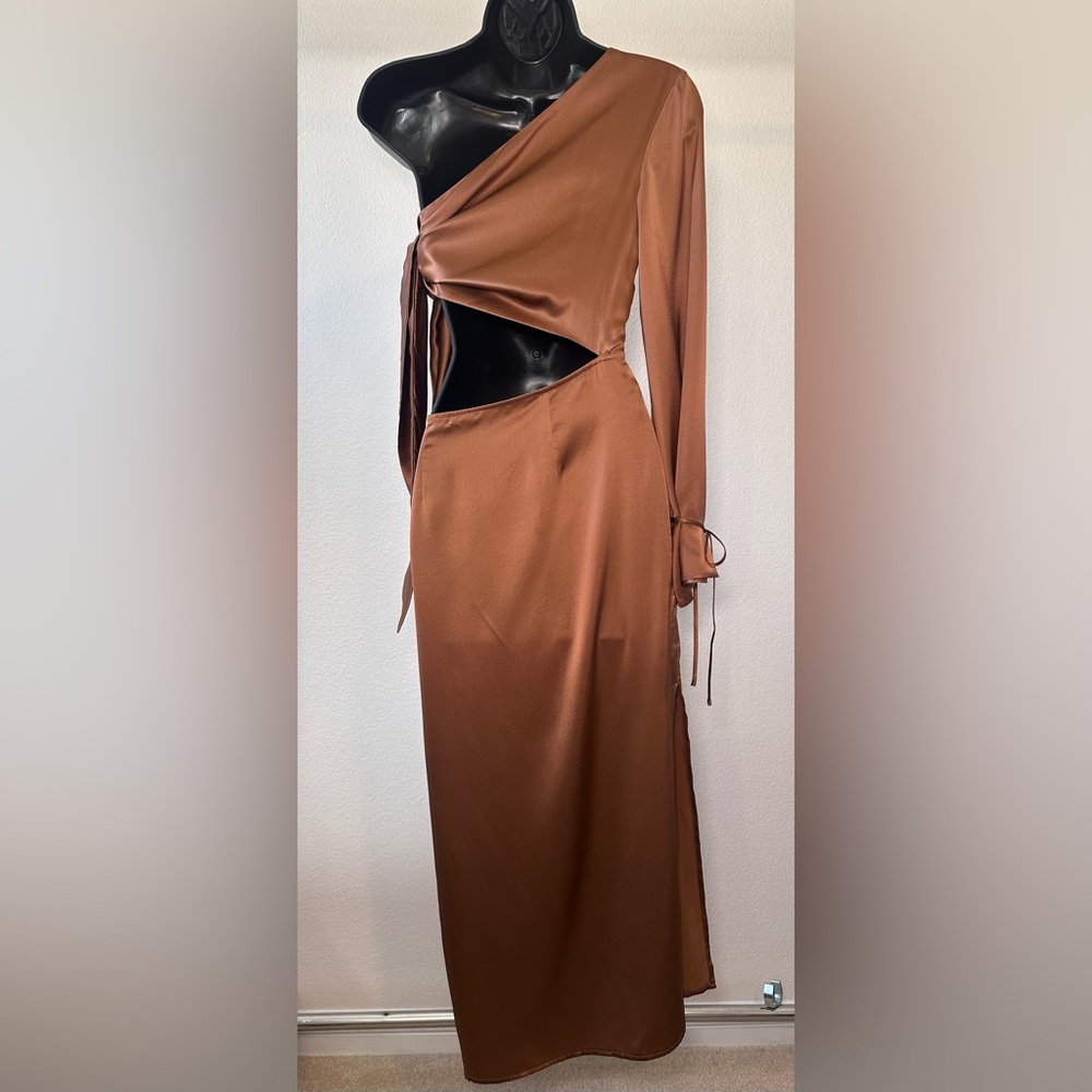 Silk Maison Nwt Pink Palace One Shoulder Dress In Brown — image 4 of 8